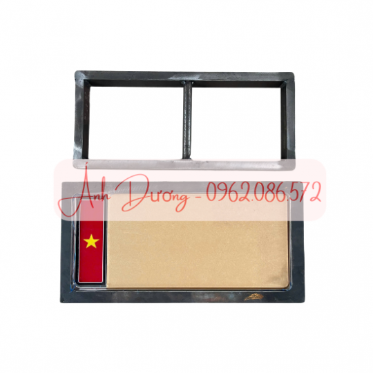 KHUÔN ÉP BIỂN VUÔNG MỚI Ô TÔ + CỜ HÔNG